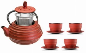 ZESTAW ŻELIWNY CZAJNIK 0,7 L + 4 CZARKI IBILI CEYLAN 620407