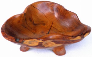 Orientalna patera z korzenia drzewa tekowego 28 x 24,5 cm P10