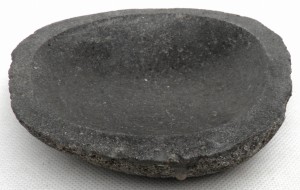 Mydelniczka kamienna kamień rzeczny 15,5x14,5cm MKR18