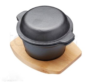 Naczynie żeliwne Kitchen Craft z deską ARTGARPOT