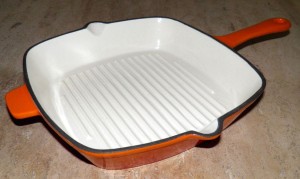 Patelnia żeliwna grillowa emaliowana 26 x 26 cm pomarańczowa 5907558768800