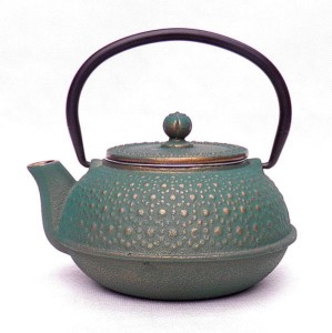 Zaparzacz czajnik żeliwny do herbaty 630 ml 2221